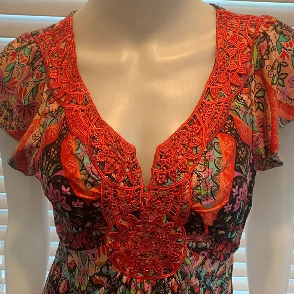 Beautiful EUC Covington Women's V-Neck Short Sleeve Top Size Medium Multicolored - Picture 5 of 12